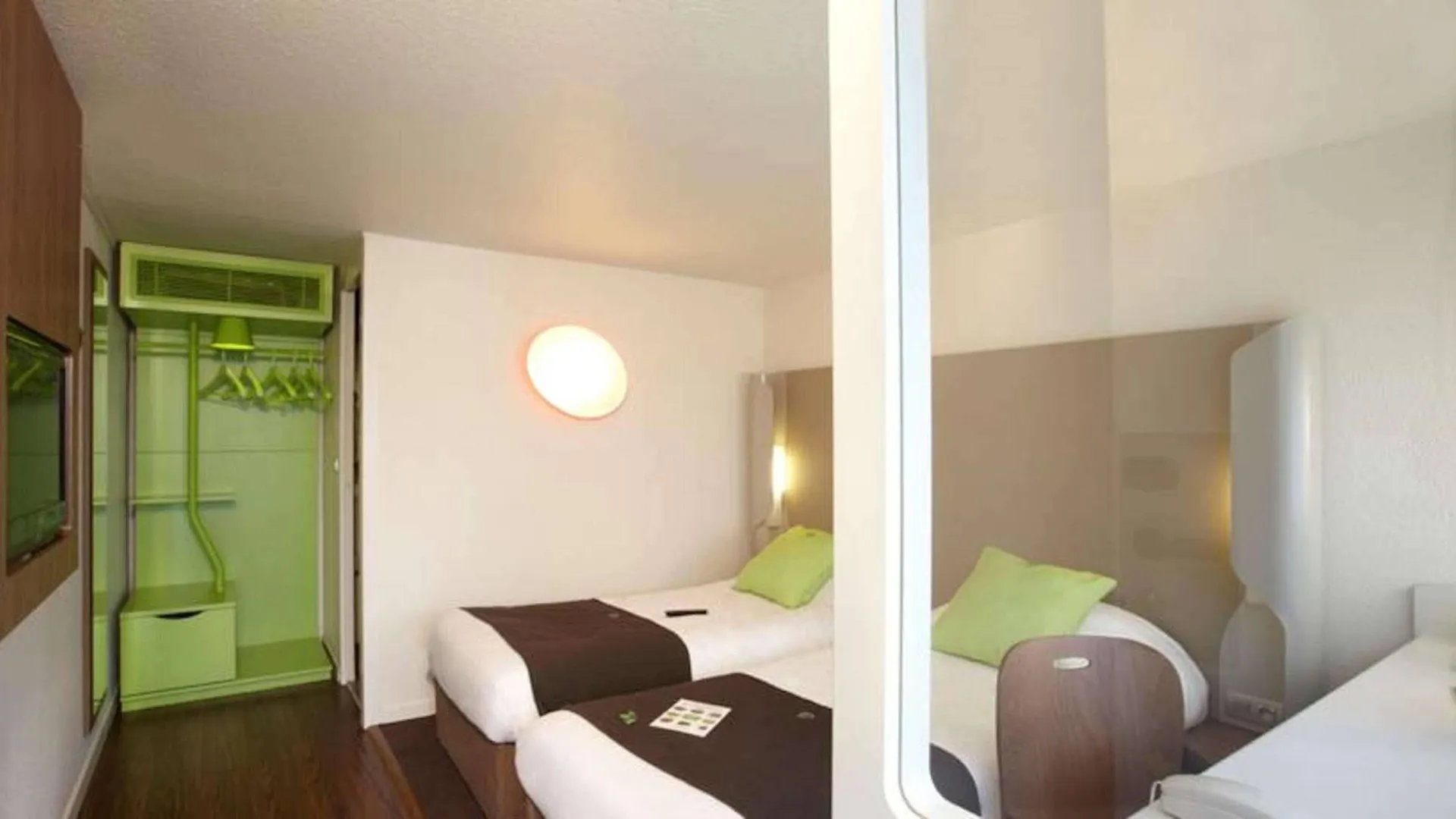Hotel Campanile Aix-En-Provence Sud - Pont De L'Arc