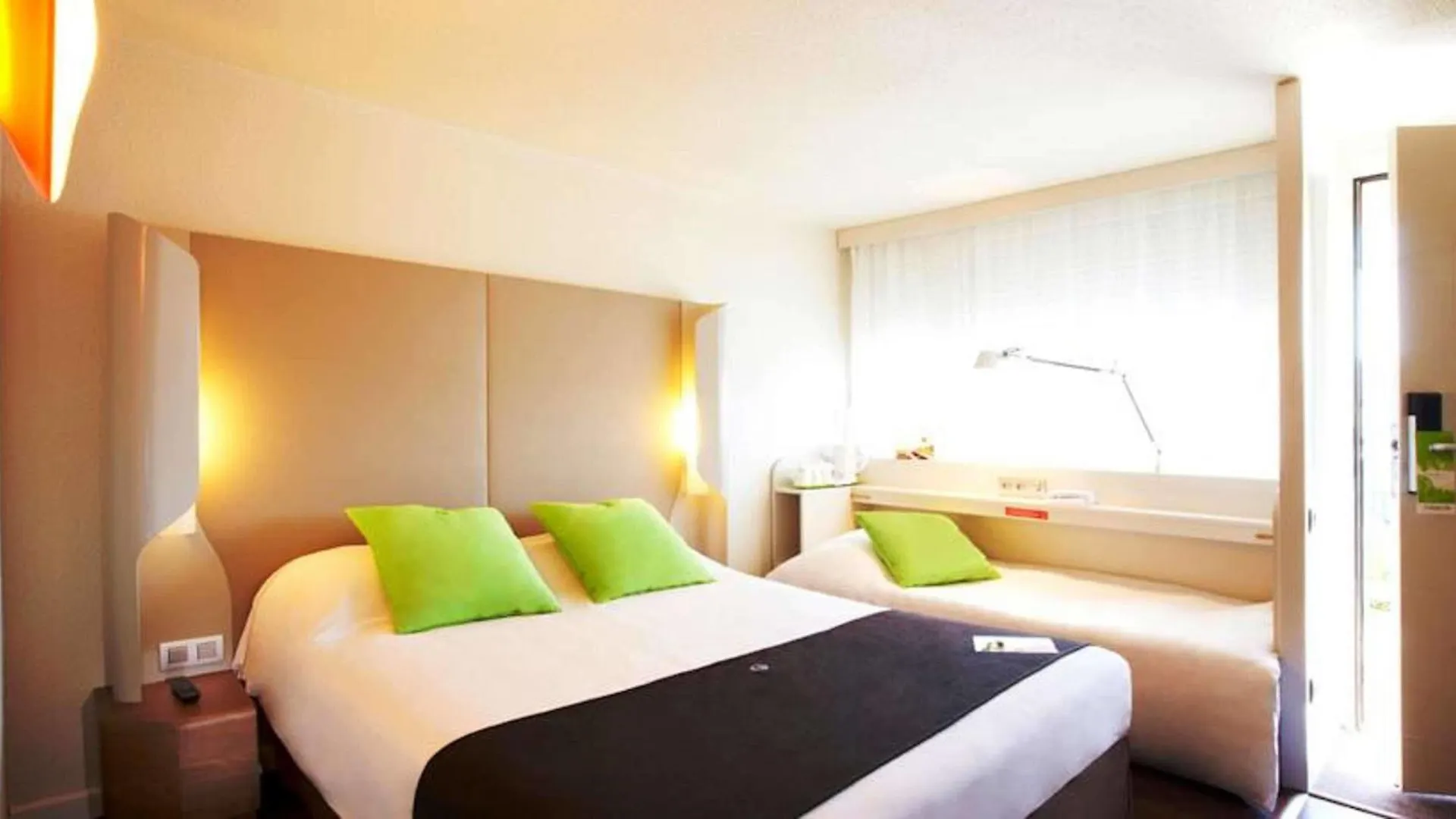 Hotel Campanile Aix-En-Provence Sud - Pont De L'Arc